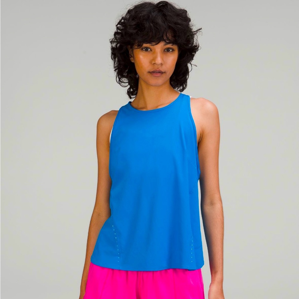 NWT Lululemon lightweight running tank size 8 (poolside)